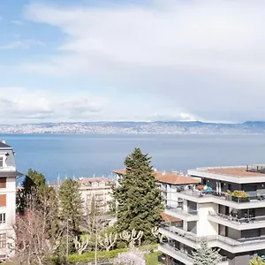 https://entre-lac-et-evian-les-bains.hotels-rhonealpes.com